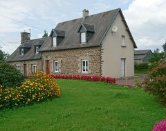 Toàn bộ căn nhà/căn hộ Country House With Free Wiffi (Saint-Laurent-de-Cuves, Pháp)