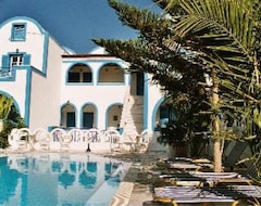 Khách sạn Pension George (Karterados, Hy Lạp)