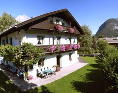 Khách sạn Hoher Sattel (Leutasch, Áo)