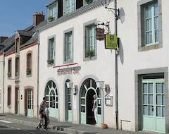Khách sạn Beausejour (Sainte-Suzanne, Pháp)