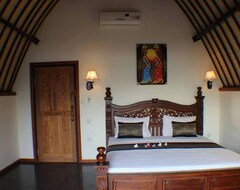 Hotelli Luckys Bungalow And Restaurant (Gili Air, Indonesia)
