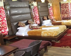 Hotel Sindh Resorts (Sonamarg, India)