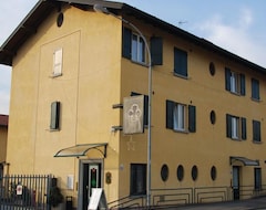 Khách sạn Quadrifoglio (Urgnano, Ý)