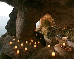 Otel The Caves (Negril, Jamaika)