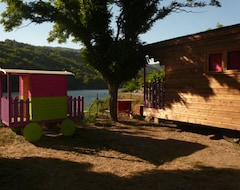 Hotel Camping Du Lac (Pourcharesses, Francia)
