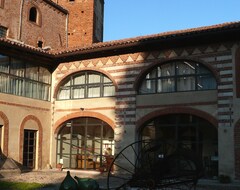 Otel Tenuta Marchesi Scarampi (Camino, İtalya)