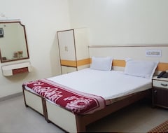 Hotel Raja (Bilaspur, India)