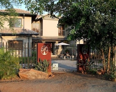 Khách sạn Meerkat Manor (Komatipoort, Nam Phi)
