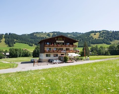 Hotel Restaurant Pension Alpenblick (Schattwald, Østrig)