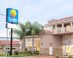 Hotel Comfort Inn & Suites Near Universal Studios (North Hollywood, USA)