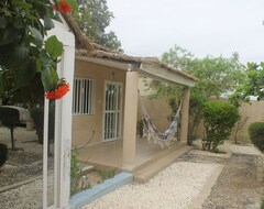 Cijela kuća/apartman House With Private Pool (Sokone, Senegal)