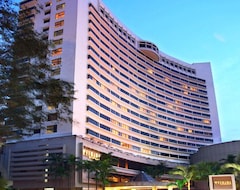 Hotelli Furama Riverfront (Singapore, Singapore)