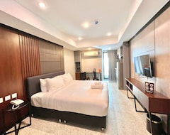 12 The Residence Hotel & Apartment (Bangkok, Thailand)