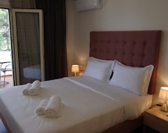 Esperides Hotel and Suites (Limenas - Thassos, Grecia)