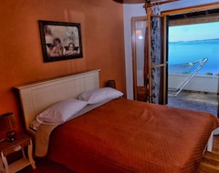 Hotel Villa Pergola (Pyrgi, Greece)