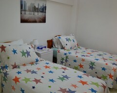 Hele huset/lejligheden Bright Modern 3 Bedroom Flat Sleeps 6 City Center And Beach 10-12 Minutes (Alicante, Spanien)