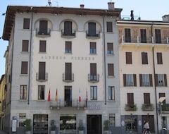 Khách sạn Albergo Firenze (Como, Ý)