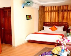 Hotel Artisan Lakeview (Hanoi, Vietnam)