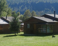 Hotelli Cabanas Pichares (Pucón, Chile)