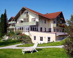Khách sạn Xundheits Hotel Garni Eckershof (Bad Birnbach, Đức)