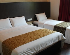 Hotel OYO 436 Raz Residence (Malaka, Indonezija)