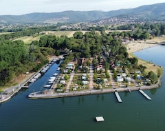 Khách sạn Camping Village Punta Navaccia (Tuoro sul Trasimeno, Ý)