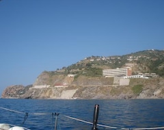 Otel Capo Skino (Gioiosa Marea, İtalya)