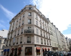 Hotel Du College De France (Paris, Fransa)