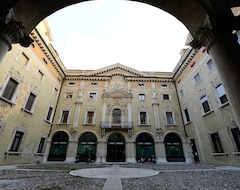 Hotel Casa Museo Palazzo Valenti Gonzaga (Mantua, Italy)
