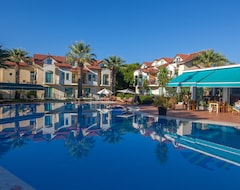 فندق Hotel Rebin Beach (فيتثيا, تركيا)