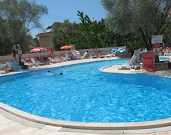 Pinehill Hotel & Suites (Oludeniz, Turquía)