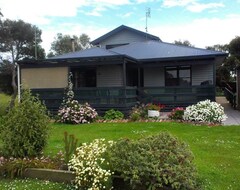 Koko talo/asunto Newfield Holiday House (Peterborough, Australia)