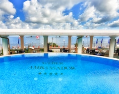 Khách sạn Hotel Weber Ambassador (Capri, Ý)