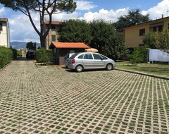 Otel Le Giare (Lucca, İtalya)