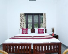 Hotel OYO 14841 Indra Holiday Home (Wayanad, Indija)