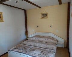 Hotelli Niya Guest House (Sapareva Banya, Bulgaria)