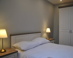 Khách sạn Wellness Apart Hotel (Brussels, Bỉ)