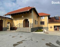 Hele huset/lejligheden Vila In Izbuc, Bihor - Casa Moma (Vaşcău, Rumænien)