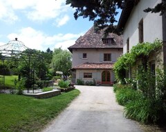 Toàn bộ căn nhà/căn hộ Bed & Breakfast In A House Lake Paladru (Bilieu, Pháp)