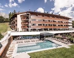 Hotel Josef Mountain Resort (Hafling, Italy)