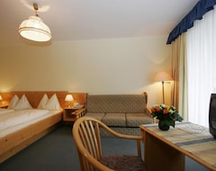 Khách sạn Doppelzimmer Tauernhof - Ferienhotel Alber (Mallnitz, Áo)
