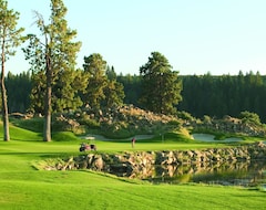 Hotel Pristine Beauty And A Multiplicity Of Outdoor Activities! (Klamath Falls, USA)