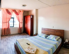 Hotel Quezada Hermanos (Santo Domingo de los Colorados, Ekvador)