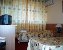 Khách sạn Hotel Ahilea (Balchik, Bun-ga-ri)