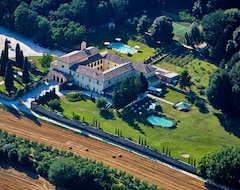 Khách sạn San Pietro Sopra Le Acque Resort & Spa (Massa Martana, Ý)