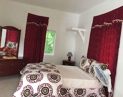 Khách sạn Vivienne'S Rm #A4 Private Bedroom Private Bathroom King Size Bed Private Balcony (Green Island, Jamaica)
