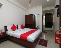Khách sạn OYO 28053 Hotel Gayatri Palace (Agra, Ấn Độ)
