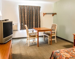 Hotel Days Inn by Wyndham Savannah Gateway I-95 (Savannah, USA)