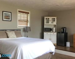 Bed & Breakfast Alma Shore Lane Suites & Cottages (Alma, Canada)
