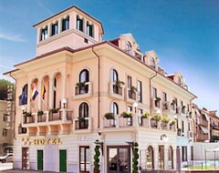 Khách sạn Hotel Villa Savoia (Turin, Ý)